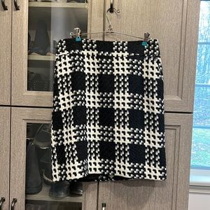 Merona size 6 winter skirt